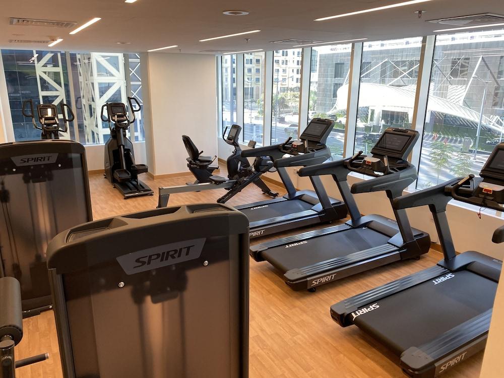 Somerset West Bay Ad-Dauha Zewnętrze zdjęcie A gym in a hotel