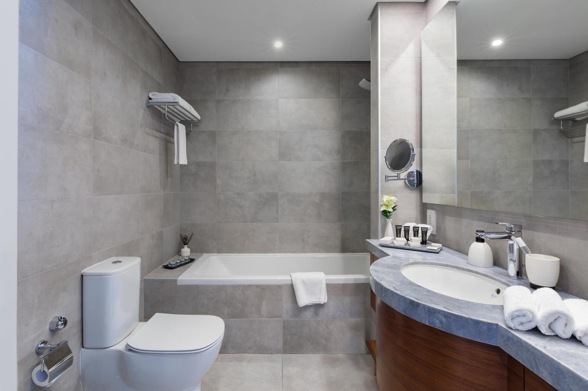 Somerset West Bay Ad-Dauha Zewnętrze zdjęcie Bathroom